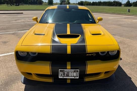 2017 DODGE CHALLENGER SRT HELLCAT - Image 2