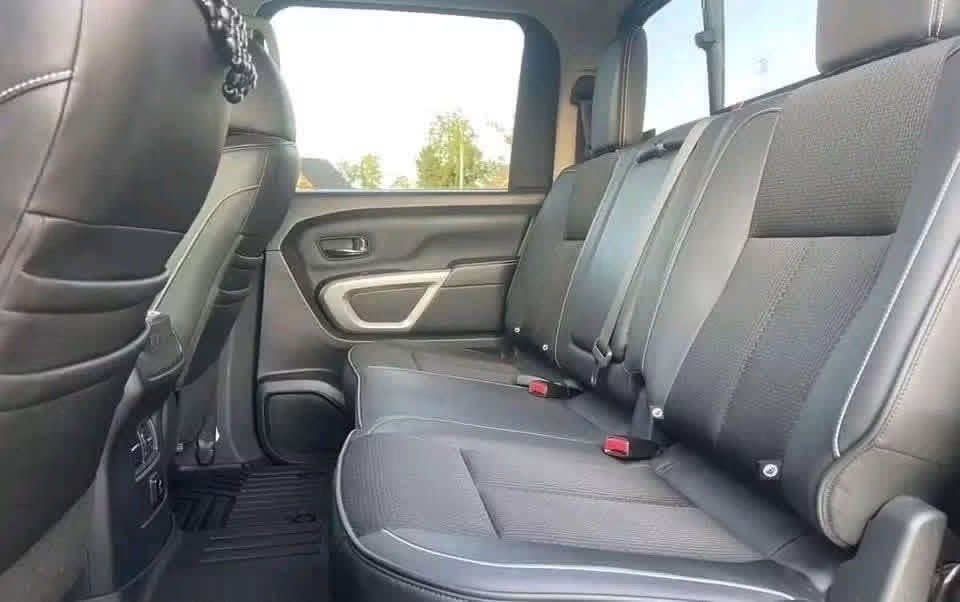 2018 NISSAN TITAN XD $10,000 - Image 4
