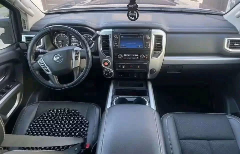 2018 NISSAN TITAN XD $10,000 - Image 11