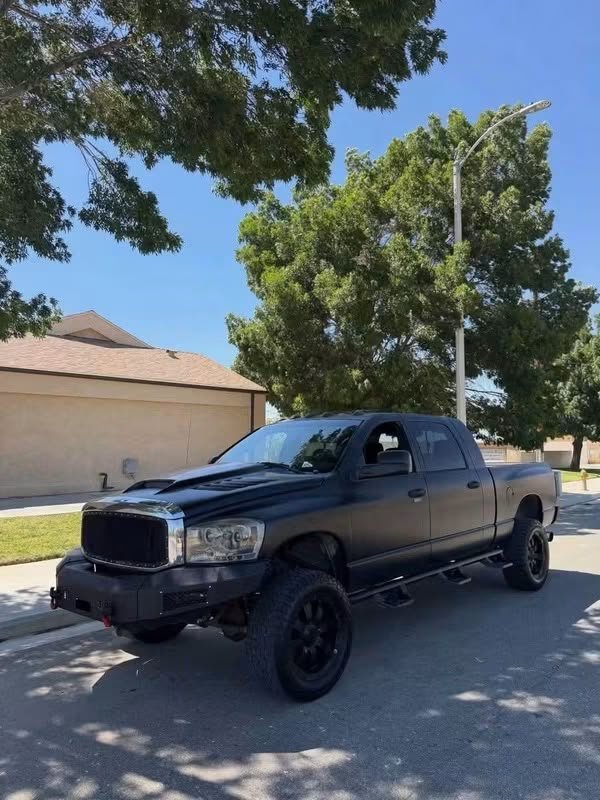 2006 dodge Cummins 3500 mega cab