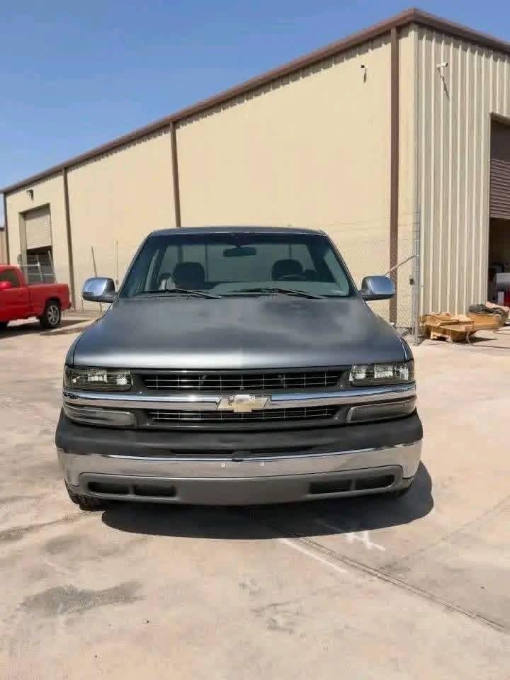 1999 chevy Silverado short bed single cab PRICE $7,500 - Image 2