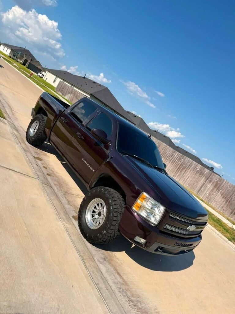 Chevy Silverado 2008 2WD price $8000