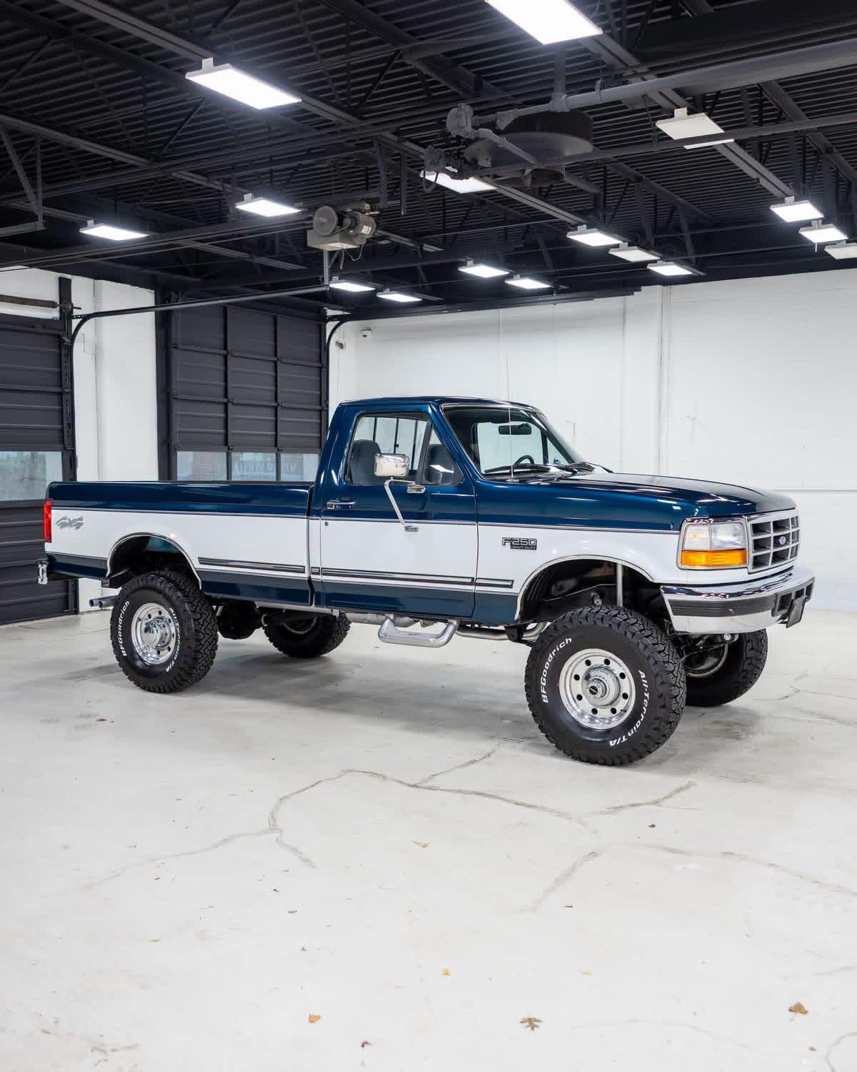 1994 Ford F-250 XLT 4x4 Regular Cab Long Bed price $10000 - Image 4